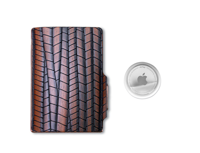 Mondragi mini wallet and AirTag accessories