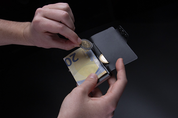 Mondraghi Superior collection
